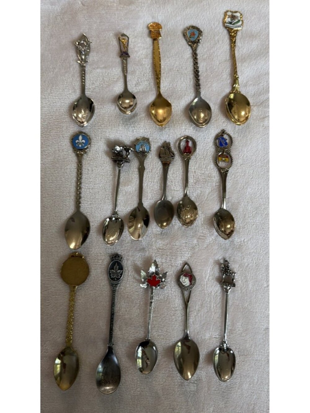 Lot 16 Souvenir Spoons Canada Saskatchewan Manitoba Ontario Quebec Maritimes VTG